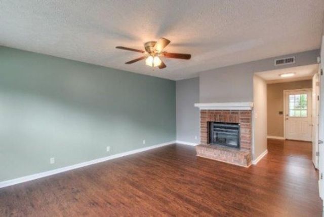 684 Mercer Dr, Hermitage, TN 37076