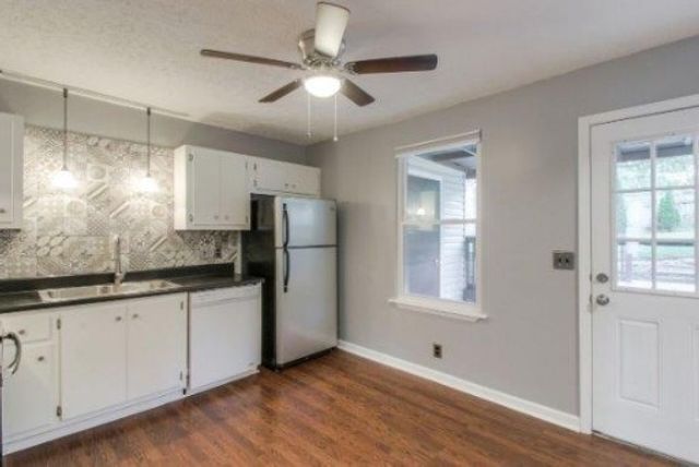 684 Mercer Dr, Hermitage, TN 37076