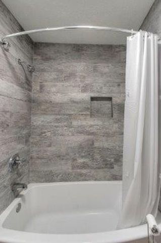 684 Mercer Dr, Hermitage, TN 37076