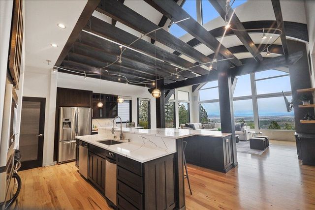 2503 S Thierman Ln, Spokane, WA 99223