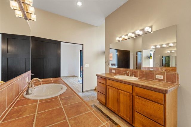 2503 S Thierman Ln, Spokane, WA 99223