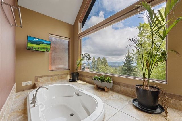 2503 S Thierman Ln, Spokane, WA 99223