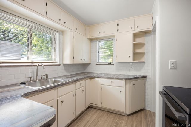 1212 Wyandotte Avenue, Royal Oak, MI 48067