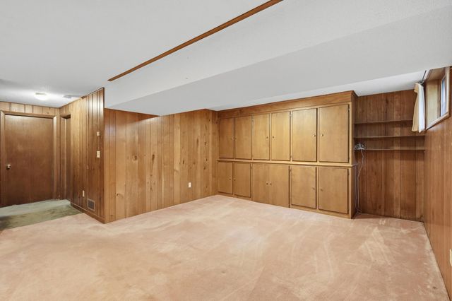141 Oakwood Drive, New Brighton, MN 55112