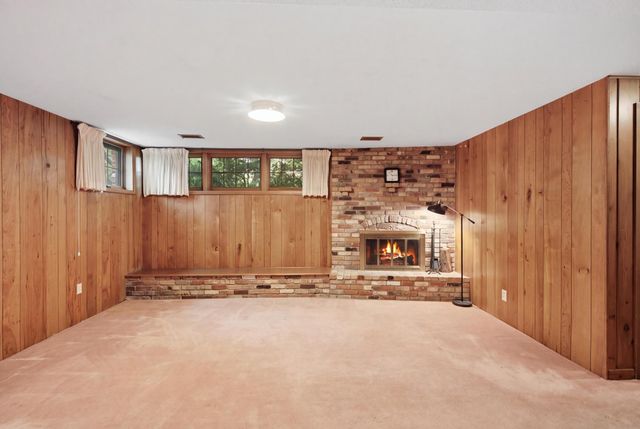 141 Oakwood Drive, New Brighton, MN 55112