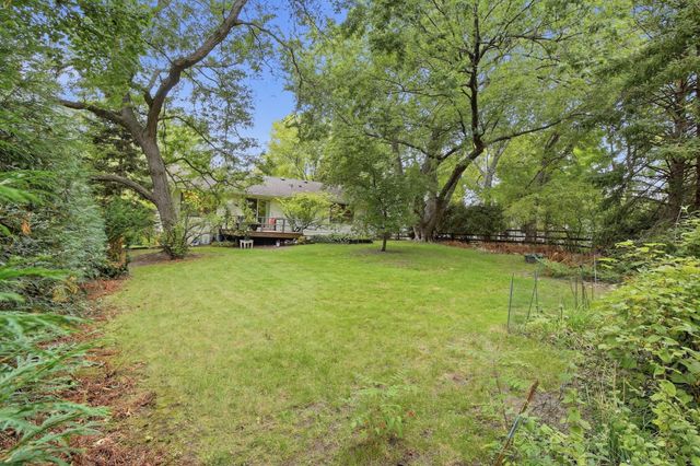 141 Oakwood Drive, New Brighton, MN 55112