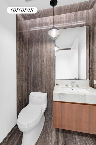 70 Charlton St Apt 4C, New York City, NY 10014