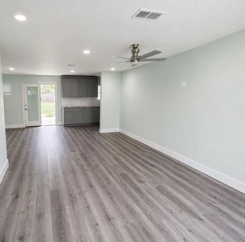 2052 County Road 118, Liberty, TX 77575
