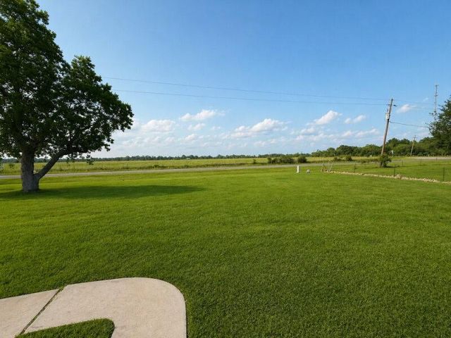 2052 County Road 118, Liberty, TX 77575