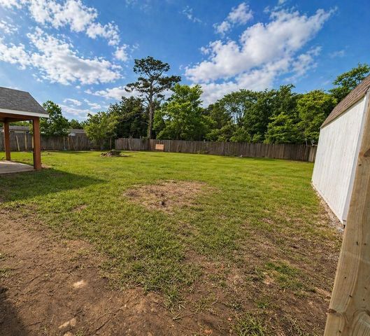 2052 County Road 118, Liberty, TX 77575