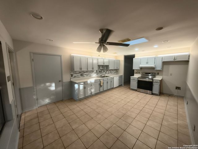 14115 S Soapberry CV, San Antonio, TX 78249