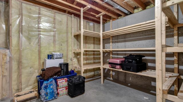 305 Arbor Hills Circle, Eau Claire, WI 54703