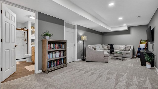 305 Arbor Hills Circle, Eau Claire, WI 54703