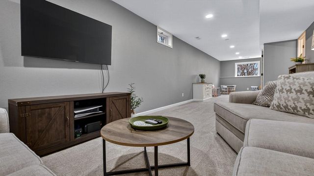 305 Arbor Hills Circle, Eau Claire, WI 54703