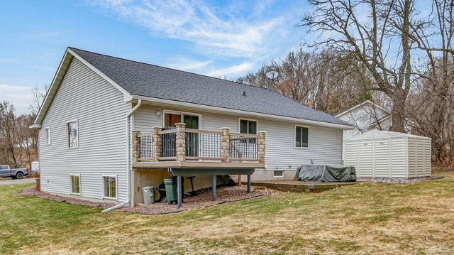 305 Arbor Hills Circle, Eau Claire, WI 54703