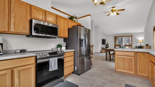 305 Arbor Hills Circle, Eau Claire, WI 54703