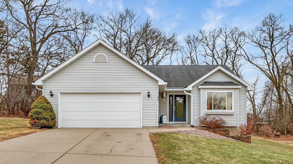 305 Arbor Hills Circle, Eau Claire, WI 54703