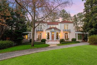 401 Peachtree Battle NW Avenue, Atlanta, GA 30305
