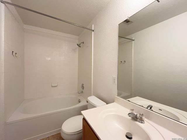 1051 Sundance Fort, San Antonio, TX 78245