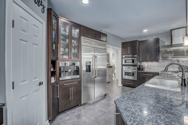 542 Karlenia Court, Edgewood, KY 41017