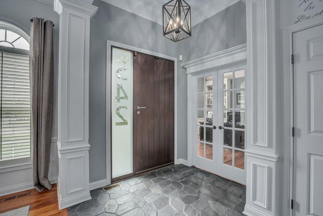 542 Karlenia Court, Edgewood, KY 41017