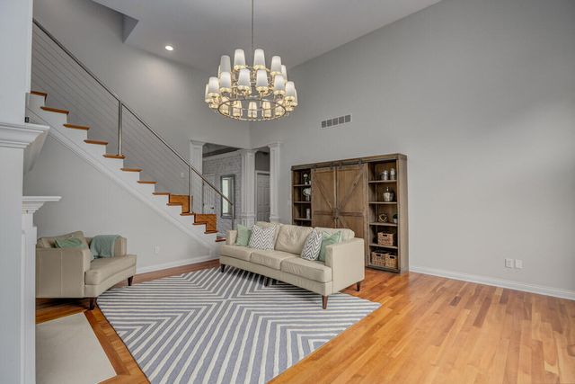 542 Karlenia Court, Edgewood, KY 41017