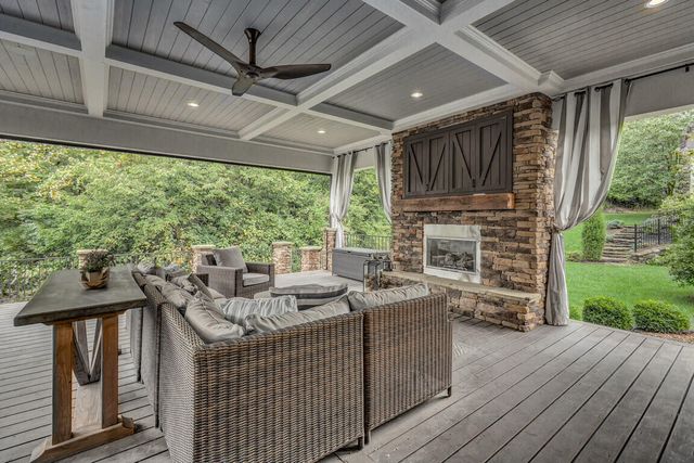 542 Karlenia Court, Edgewood, KY 41017