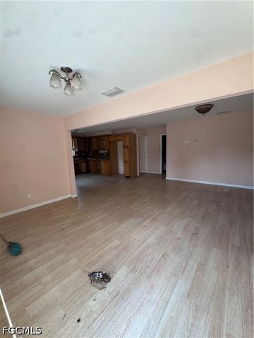 2935 Winona DR, North Fort Myers, FL 33917