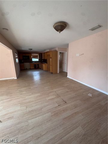 2935 Winona DR, North Fort Myers, FL 33917