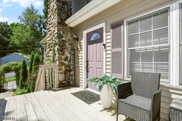20 The Loop, Ringwood Boro, NJ 07456