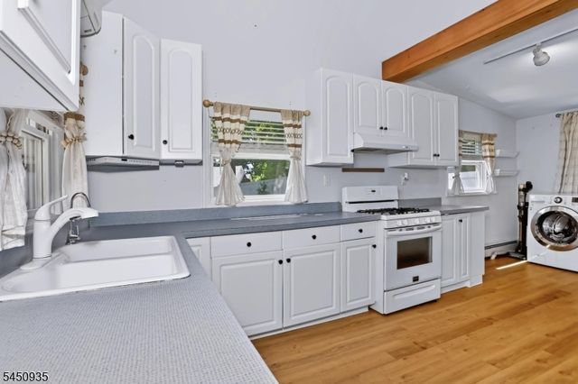 20 The Loop, Ringwood Boro, NJ 07456