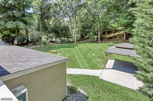 20 The Loop, Ringwood Boro, NJ 07456