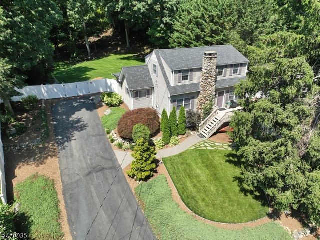 20 The Loop, Ringwood Boro, NJ 07456