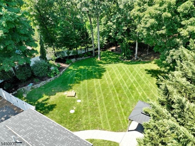 20 The Loop, Ringwood Boro, NJ 07456