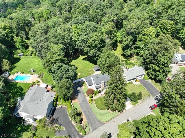 20 The Loop, Ringwood Boro, NJ 07456