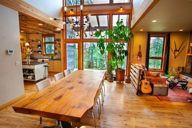 8515 N Argonne Rd, Spokane, WA 99217