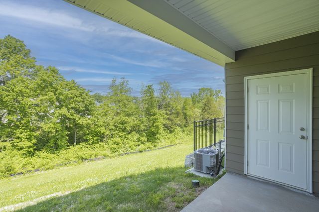 2960 Mallard Dr, Lebanon, TN 37090