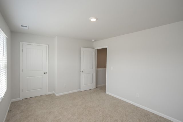 2960 Mallard Dr, Lebanon, TN 37090