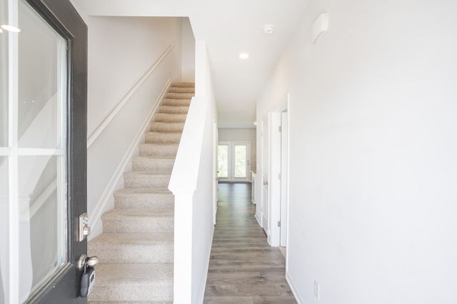 2960 Mallard Dr, Lebanon, TN 37090