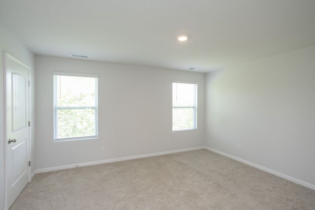 2960 Mallard Dr, Lebanon, TN 37090