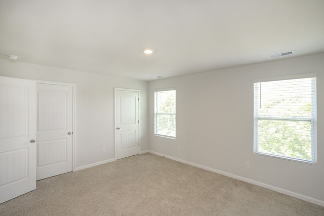 2960 Mallard Dr, Lebanon, TN 37090