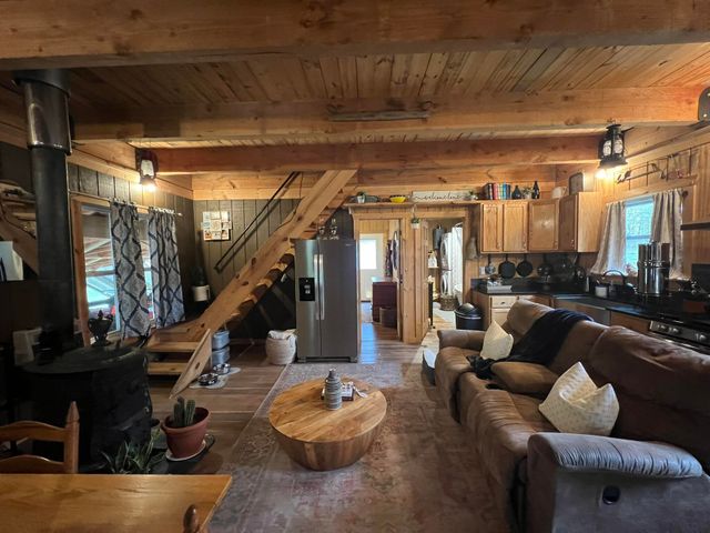 2709 Wagner Road, Willow Springs, MO 65793