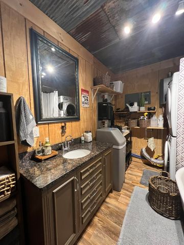 2709 Wagner Road, Willow Springs, MO 65793