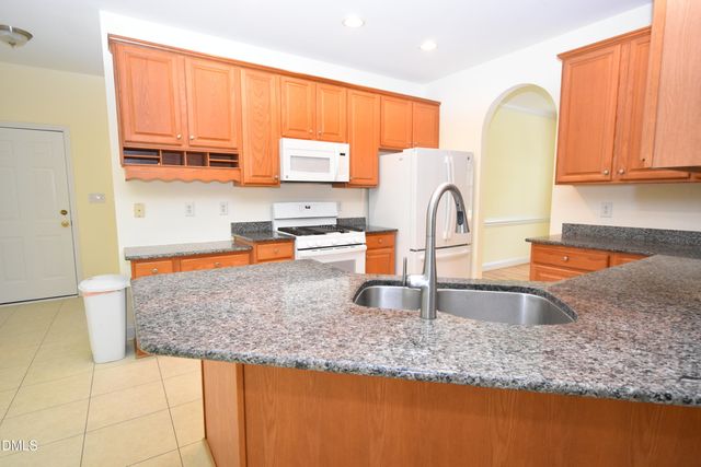 9 Clover Hill Place, Durham, NC 27712