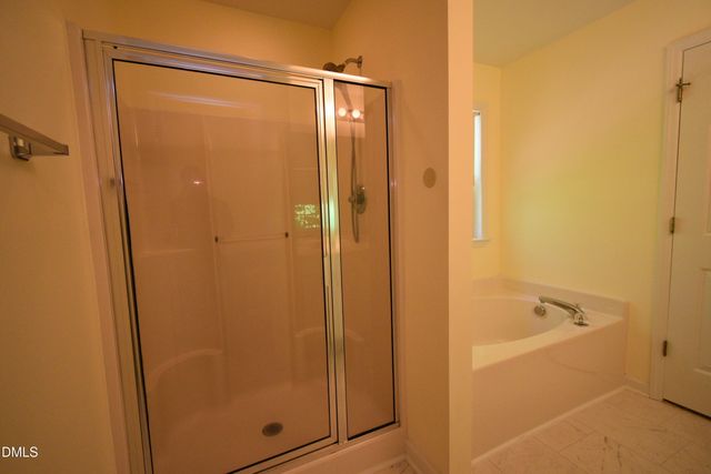 9 Clover Hill Place, Durham, NC 27712