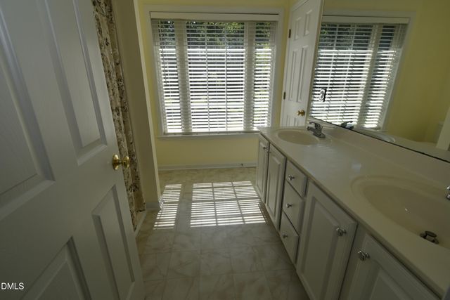 9 Clover Hill Place, Durham, NC 27712