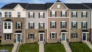 9390 TANFIELD DR, Fredericksburg, VA 22408