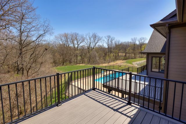 10508 NW 74th Place, Johnston, IA 50131