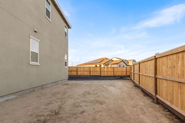 1550 Apiary Way, Hughson, CA 95326