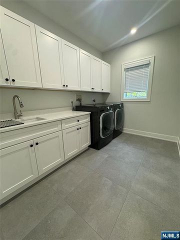 220 Riveredge, Tenafly, NJ 07670